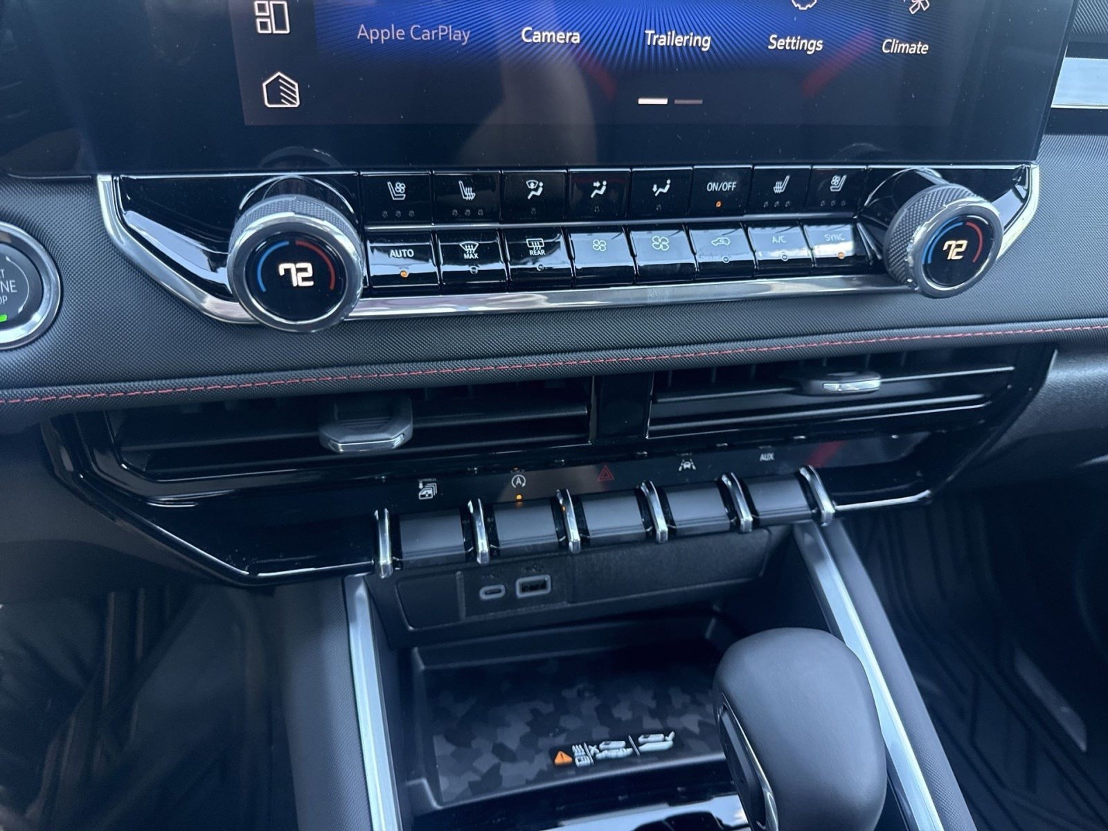 2026 Chevrolet Colorado Z71 - Photo 13