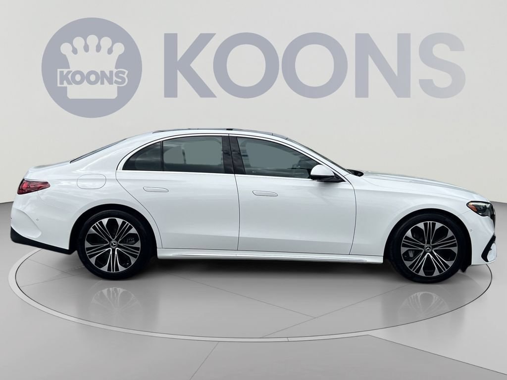 2025 Mercedes-Benz E-Class E450 - Photo 12