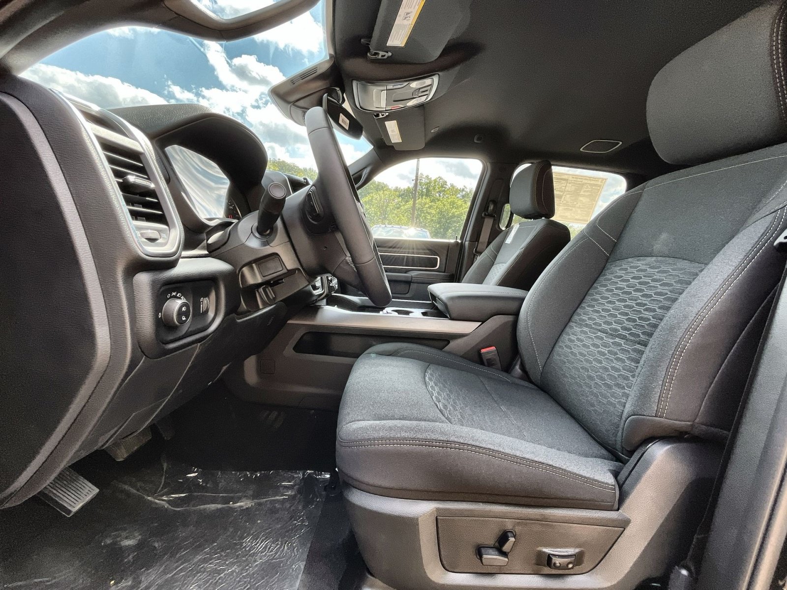 2025 RAM 2500 Big Horn - Photo 13