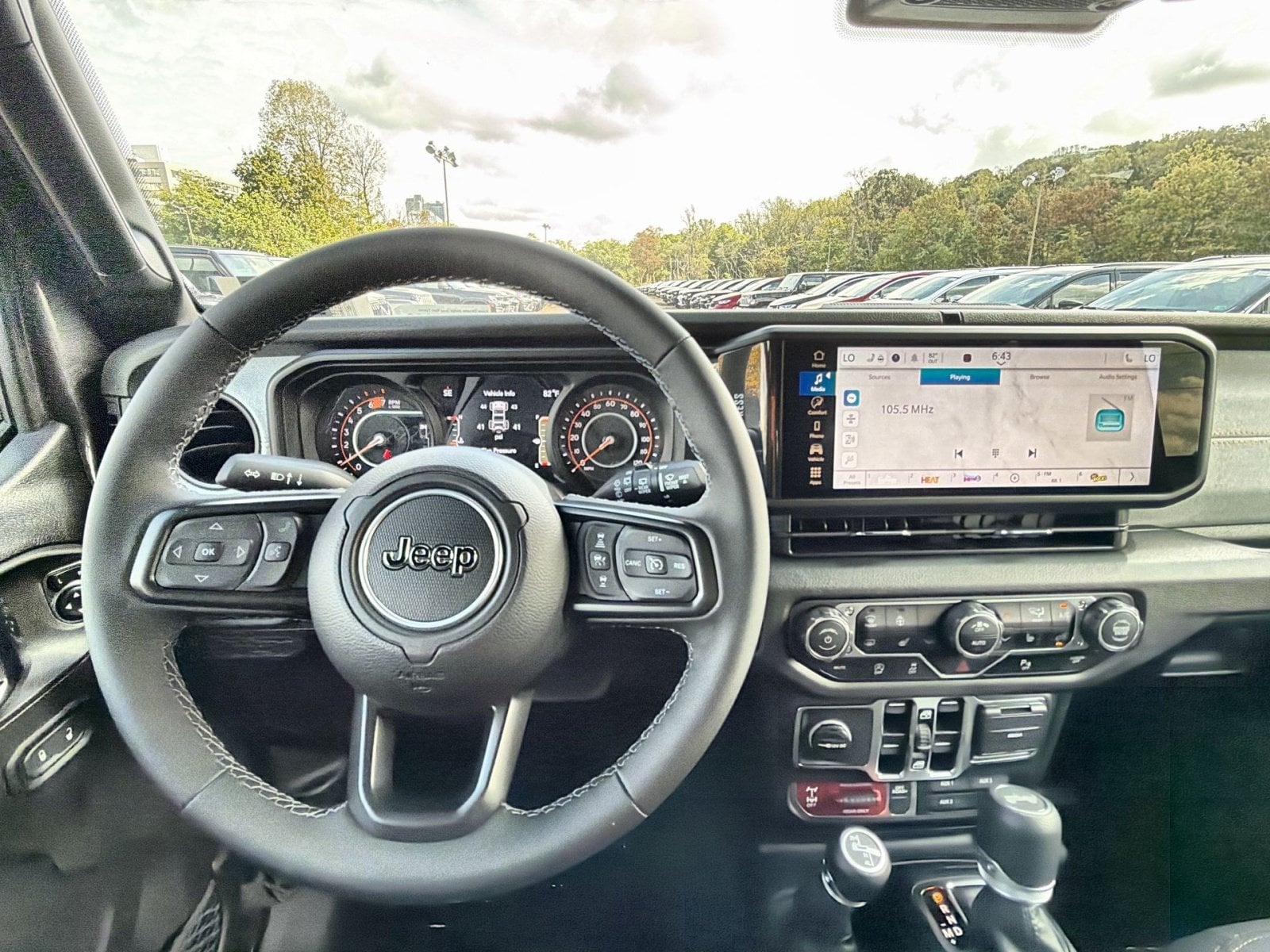 2025 Jeep Wrangler 4-Door Willys - Photo 16