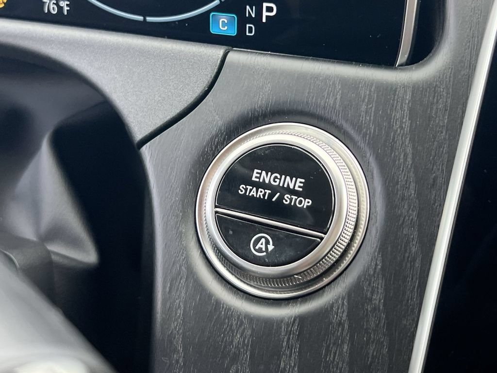 2025 Mercedes-Benz E-Class E450 - Photo 36