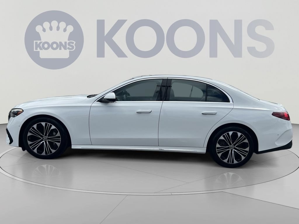 2025 Mercedes-Benz E-Class E450 - Photo 7