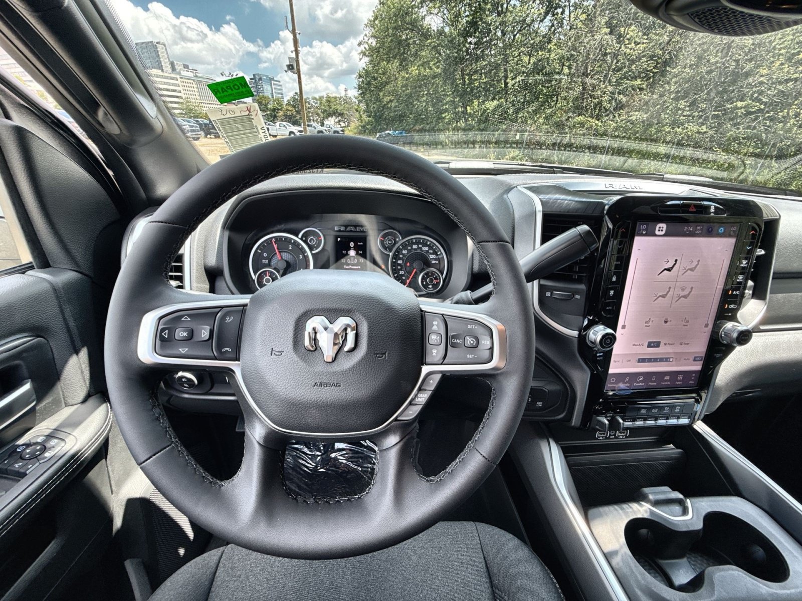 2025 RAM 2500 Big Horn - Photo 16
