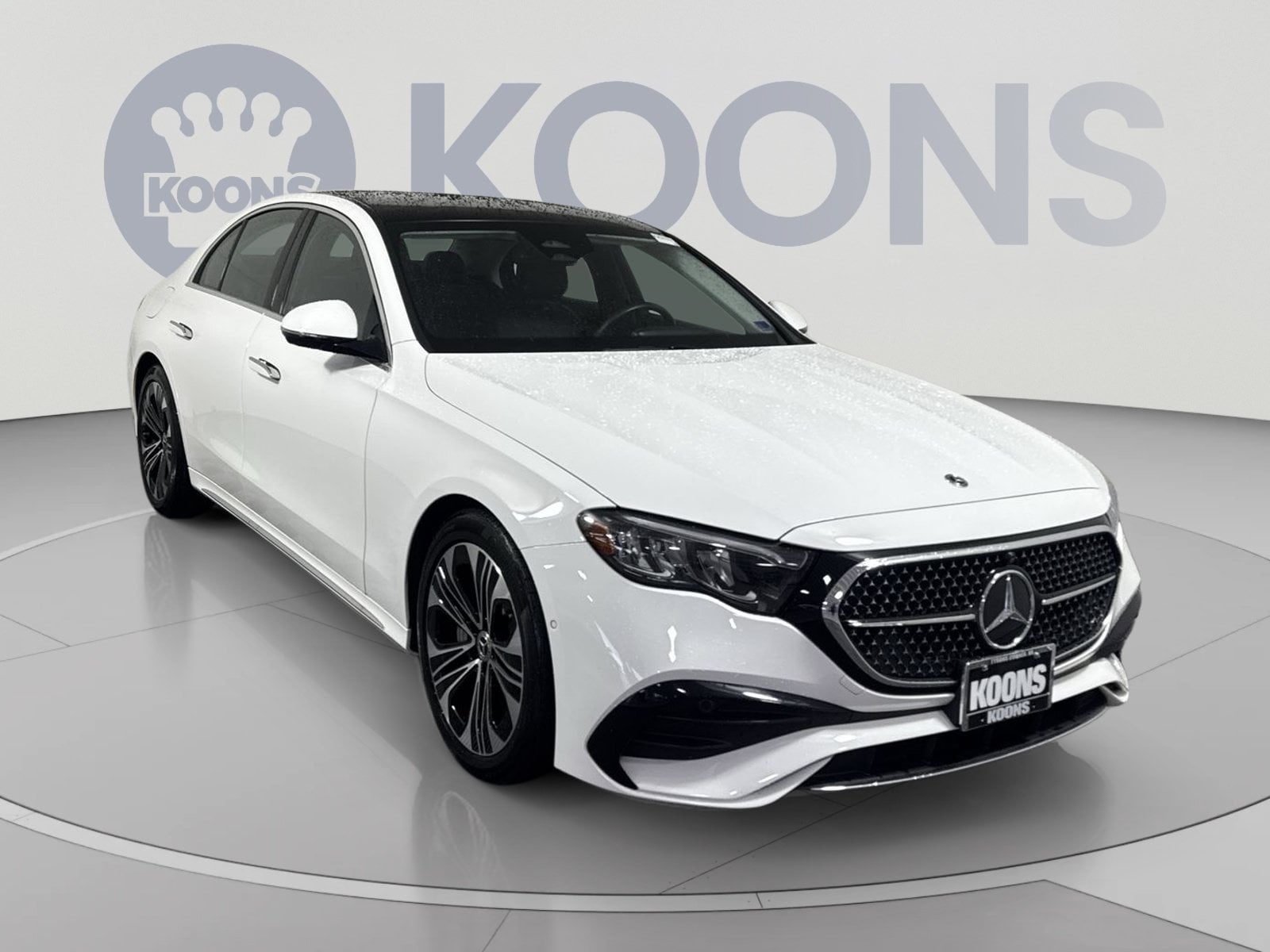 2025 Mercedes-Benz E-Class E450 - Photo 10