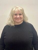 Staff member Carolyn Browne from ID_f2ebb2
