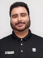 Staff member Oscar Parada from ID_946d6e