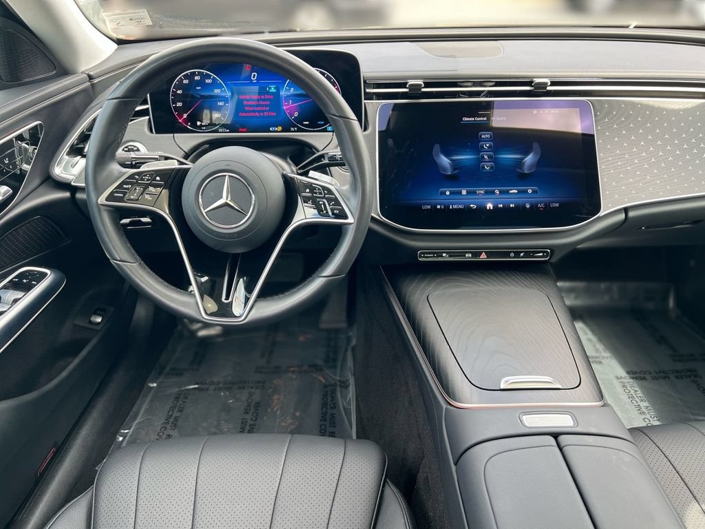 2025 Mercedes-Benz E-Class E450 - Photo 24