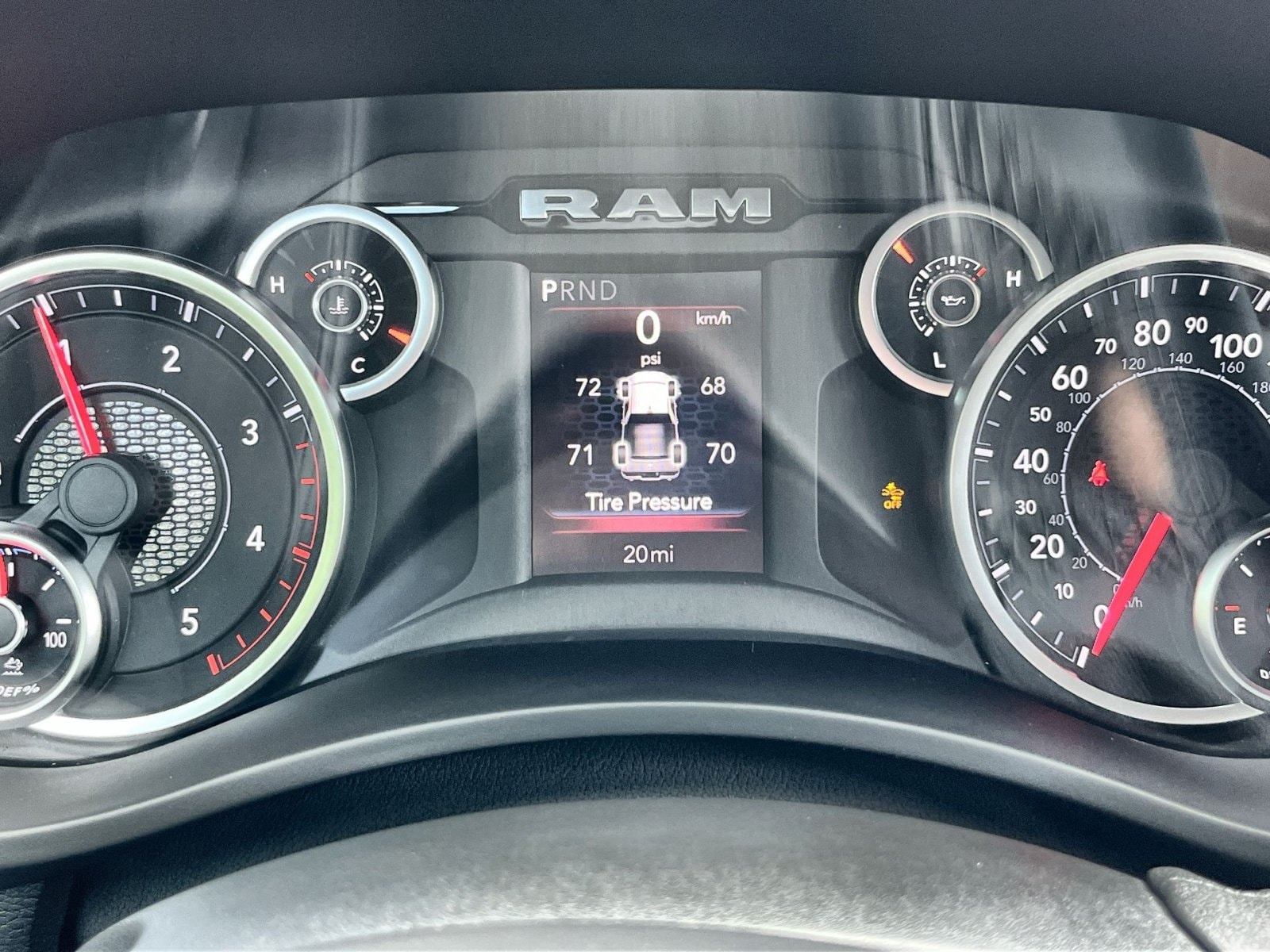 2025 RAM 2500 Big Horn - Photo 17