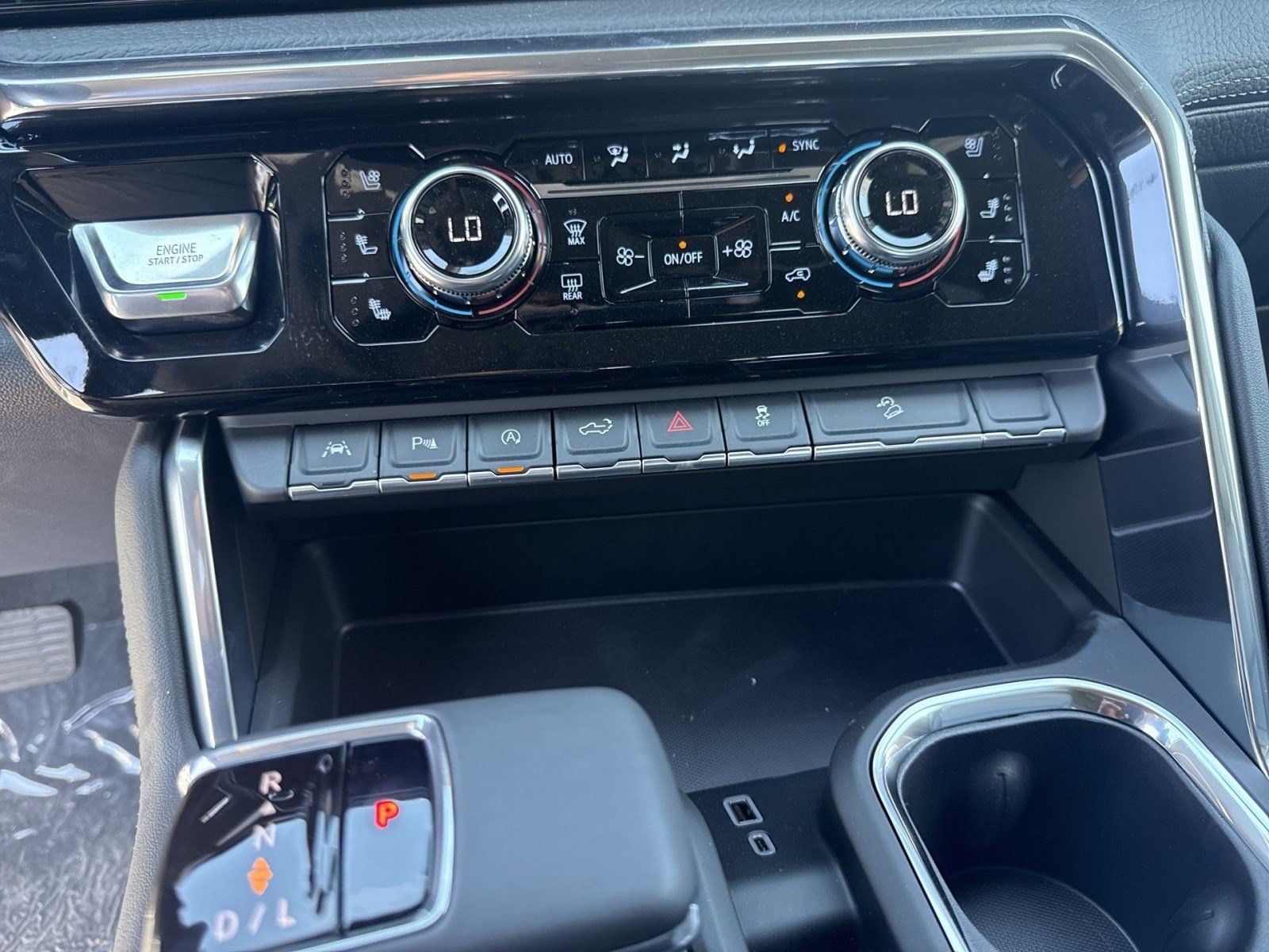 2026 GMC Sierra 1500 Denali - Photo 13