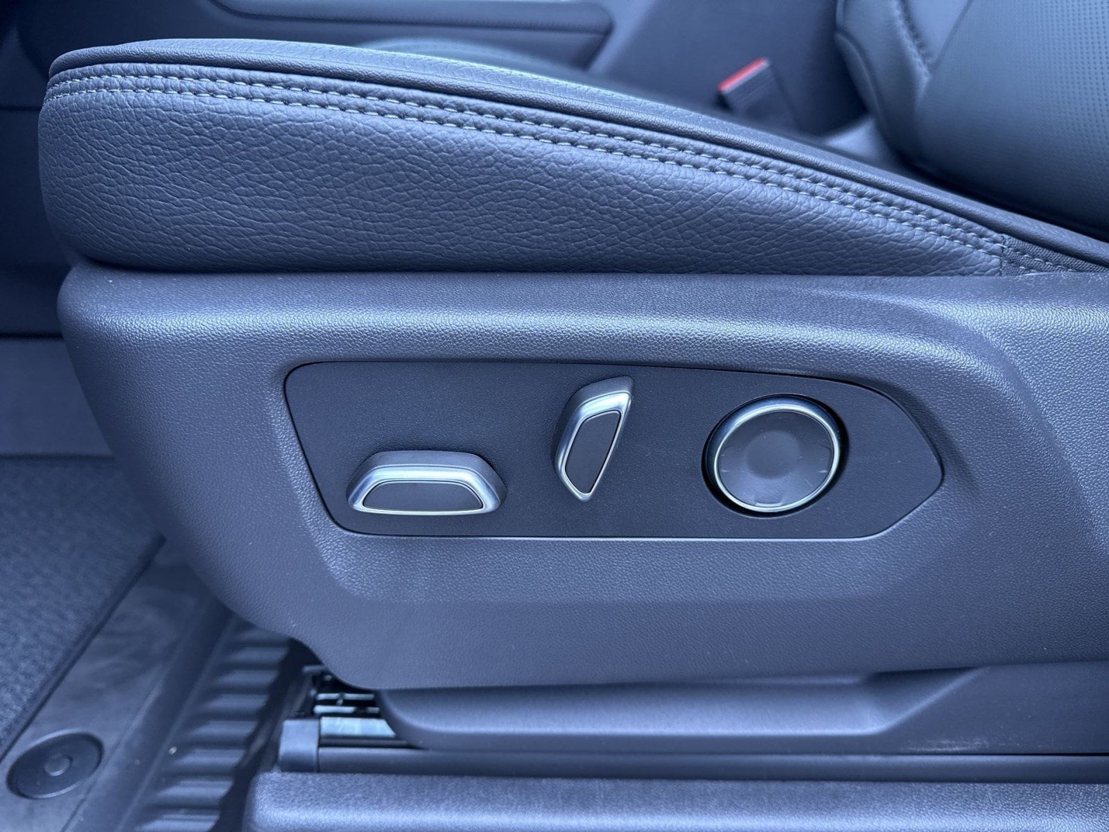 2026 GMC Sierra 2500HD Denali - Photo 8