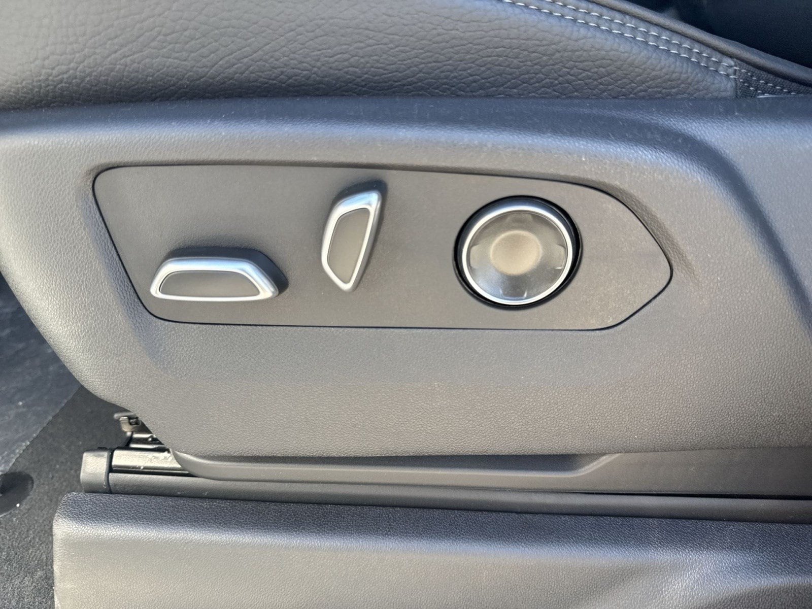 2026 GMC Sierra 1500 Denali - Photo 9
