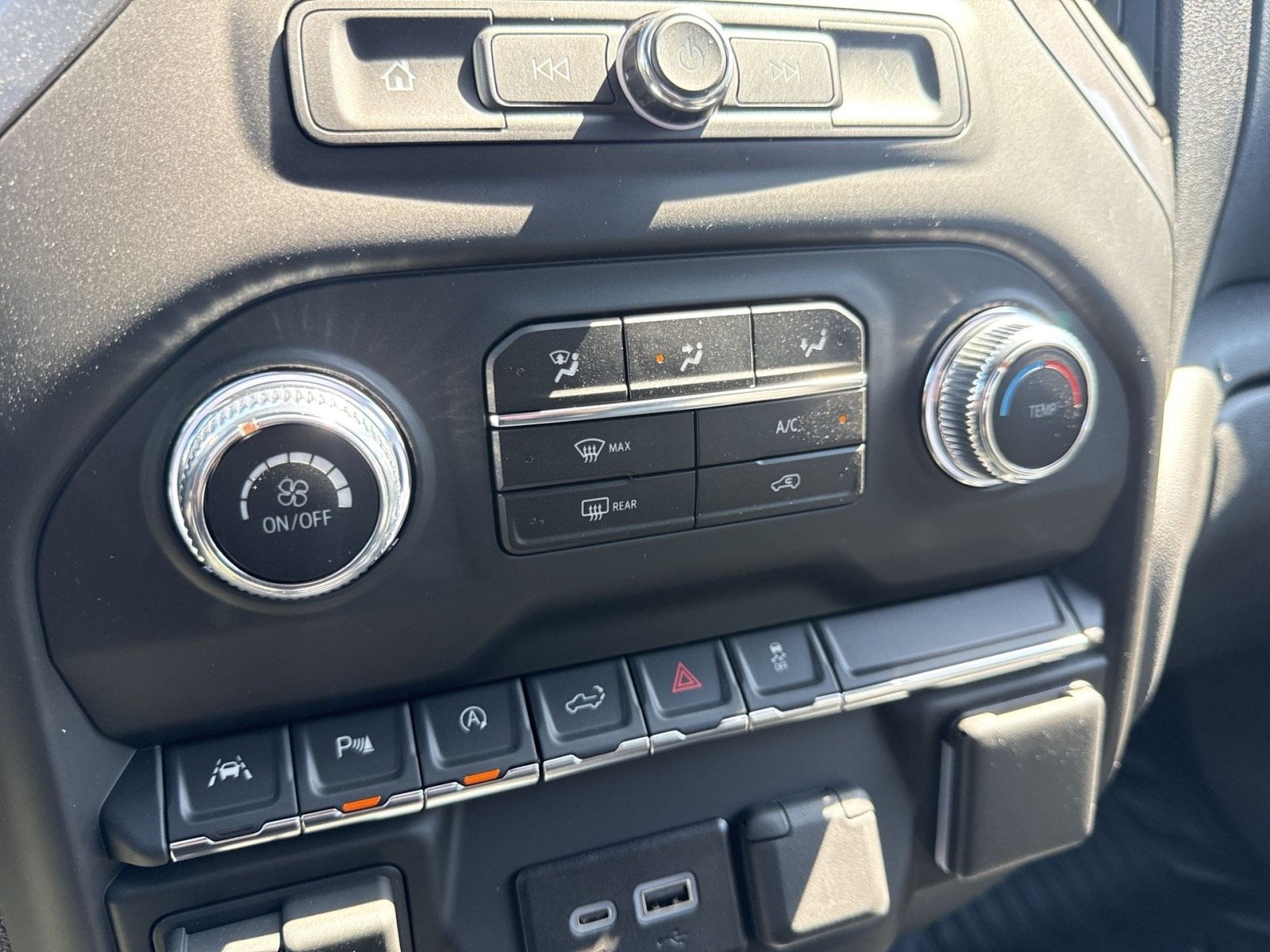 2026 GMC Sierra 1500 Pro - Photo 14