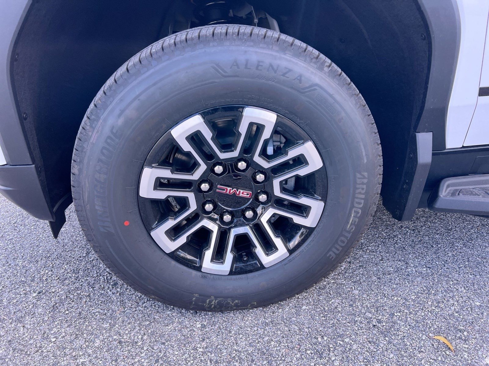 2026 GMC Sierra EV Elevation - Photo 9