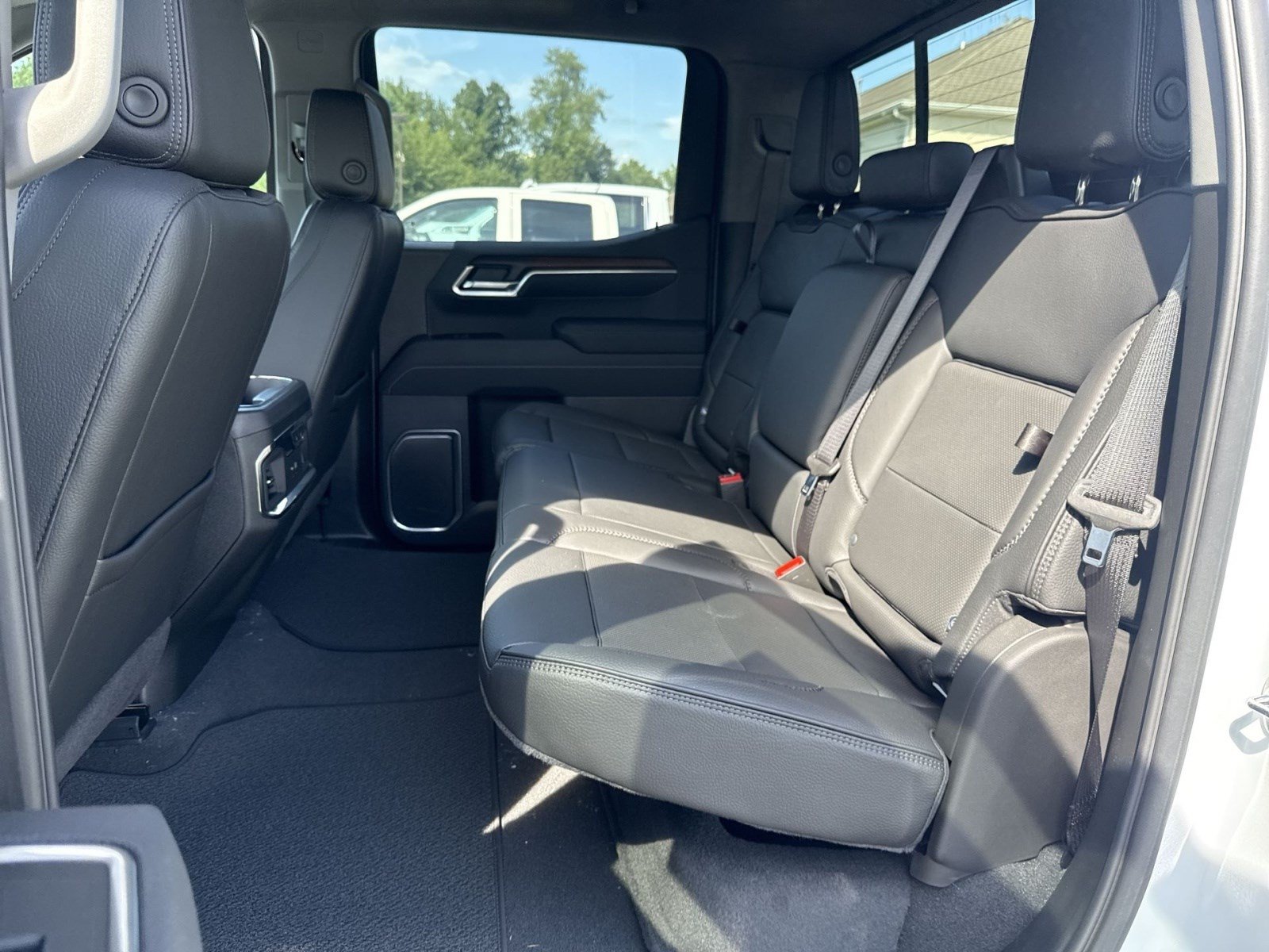 2026 GMC Sierra 1500 Denali - Photo 17