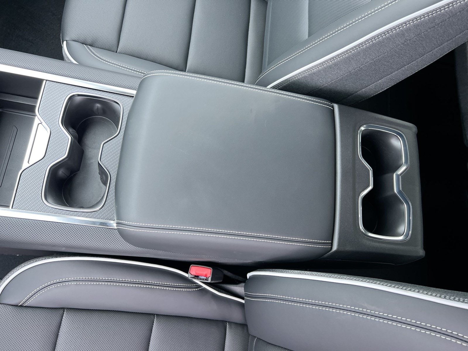 2026 GMC Sierra EV Elevation - Photo 17
