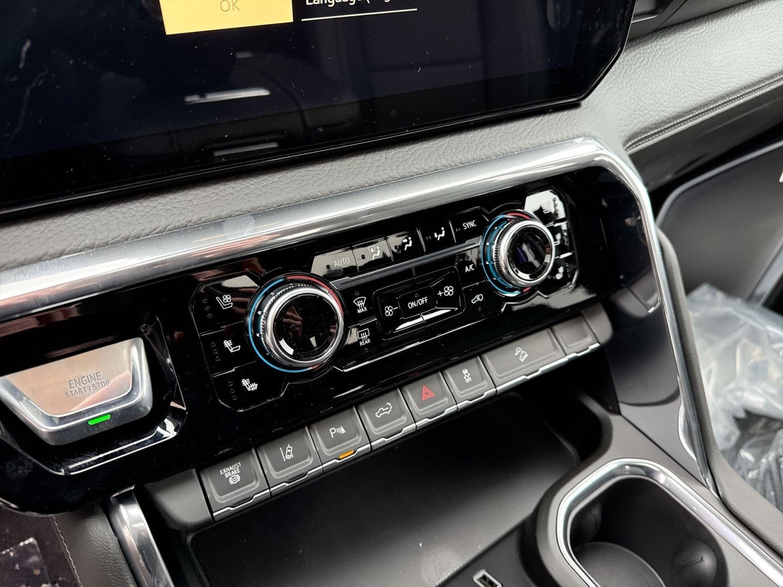 2026 GMC Sierra 2500HD Denali - Photo 14