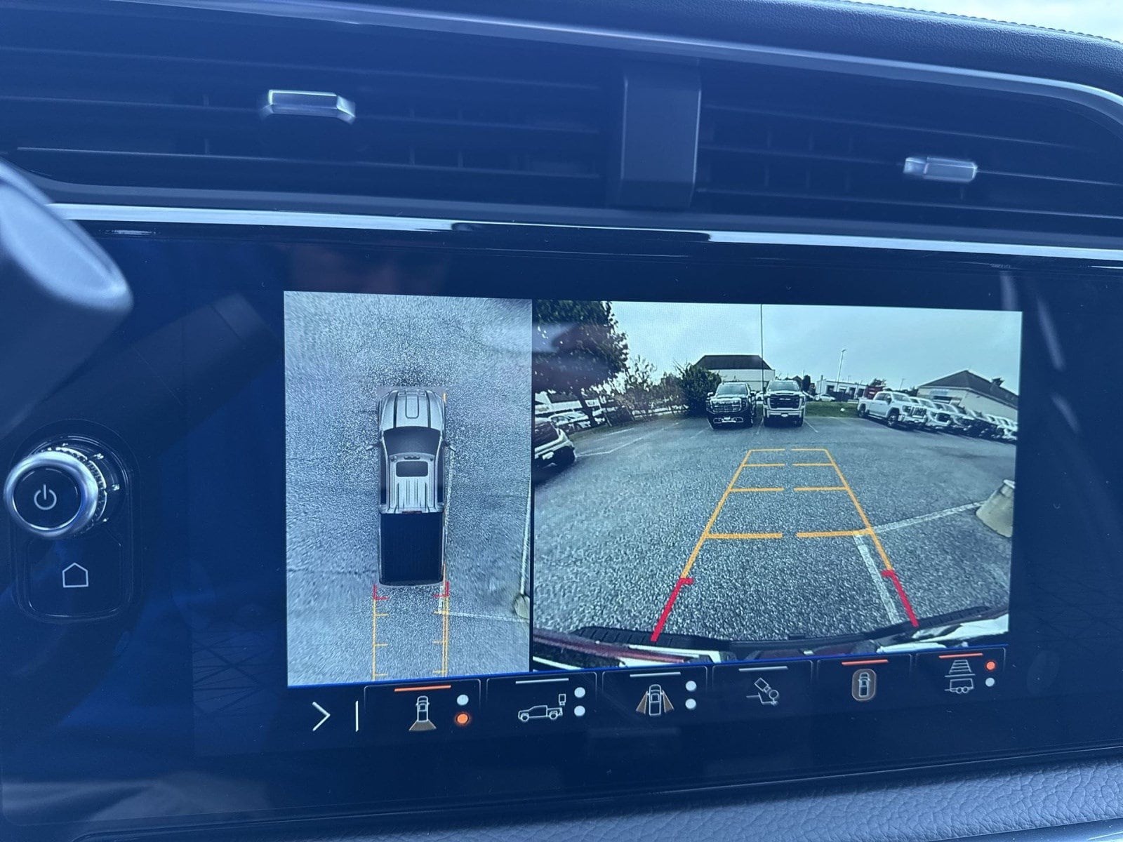 2026 GMC Sierra 2500HD Denali - Photo 13