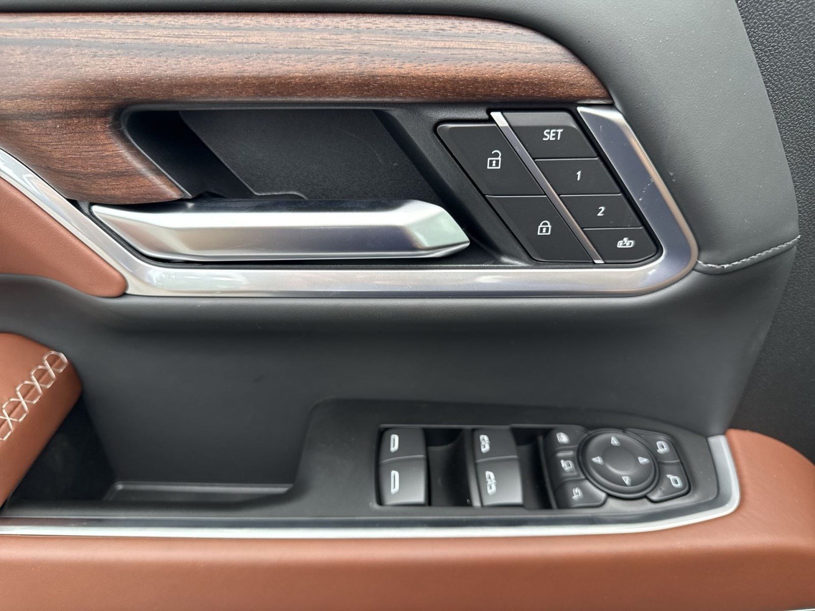 2026 GMC Sierra 2500HD Denali Ultimate - Photo 9