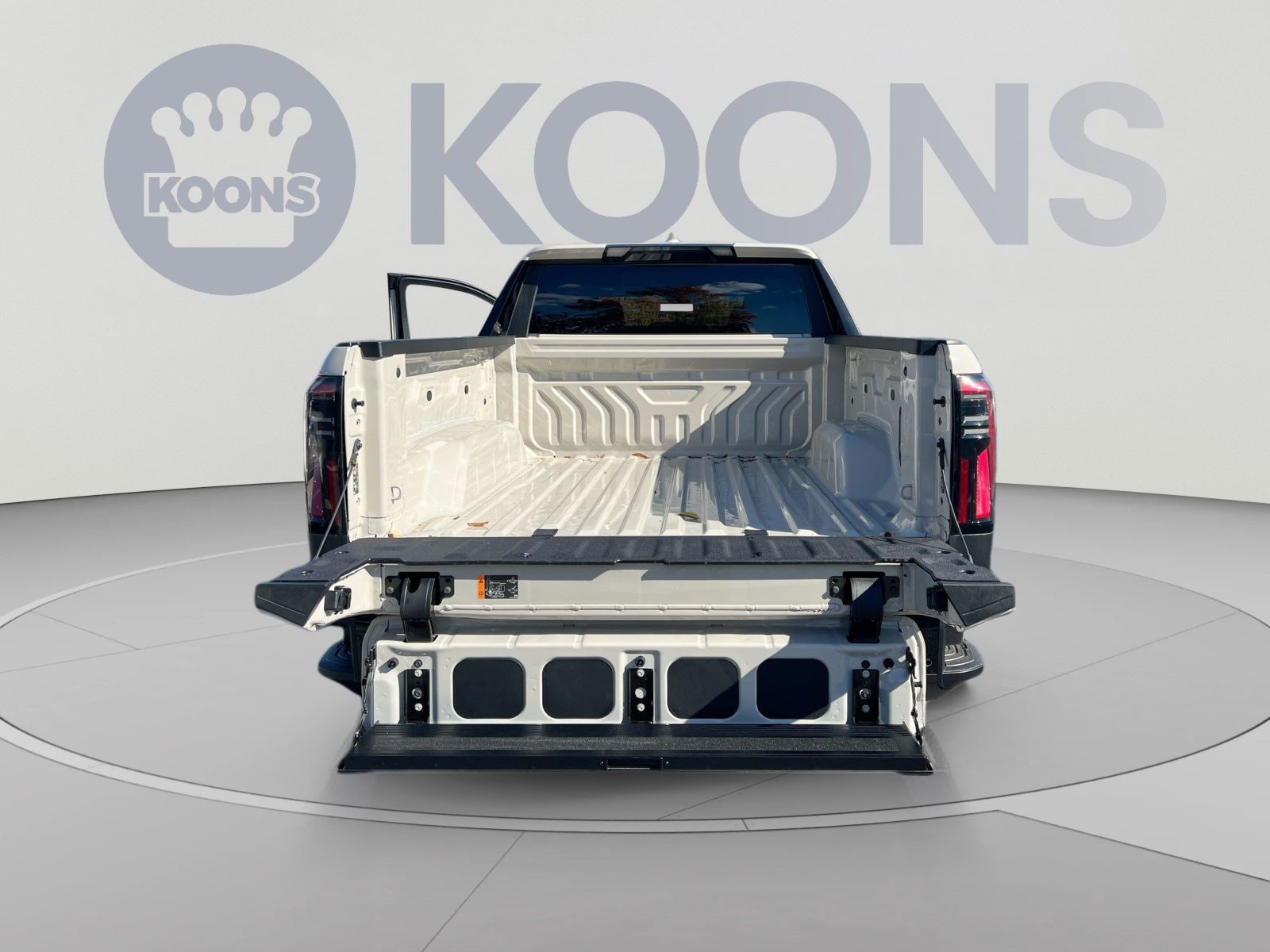 2026 GMC Sierra EV Elevation - Photo 19