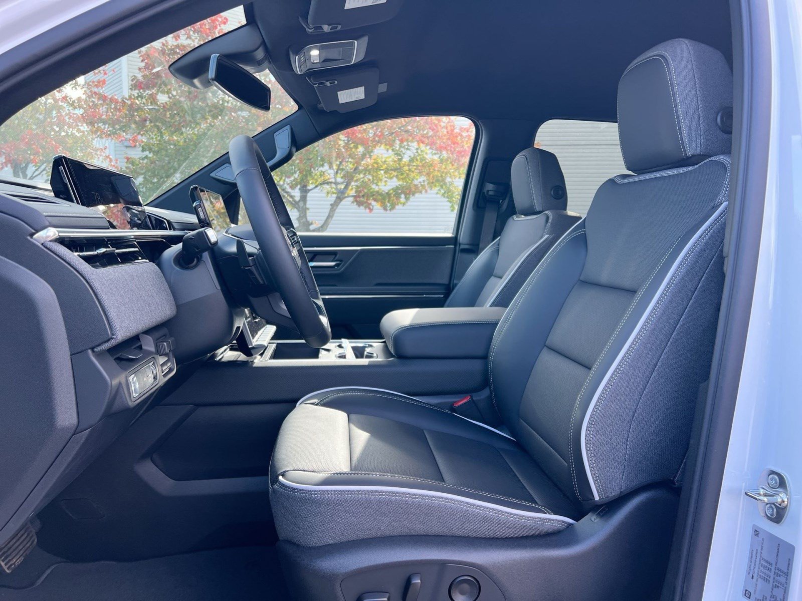 2026 GMC Sierra EV Elevation - Photo 10