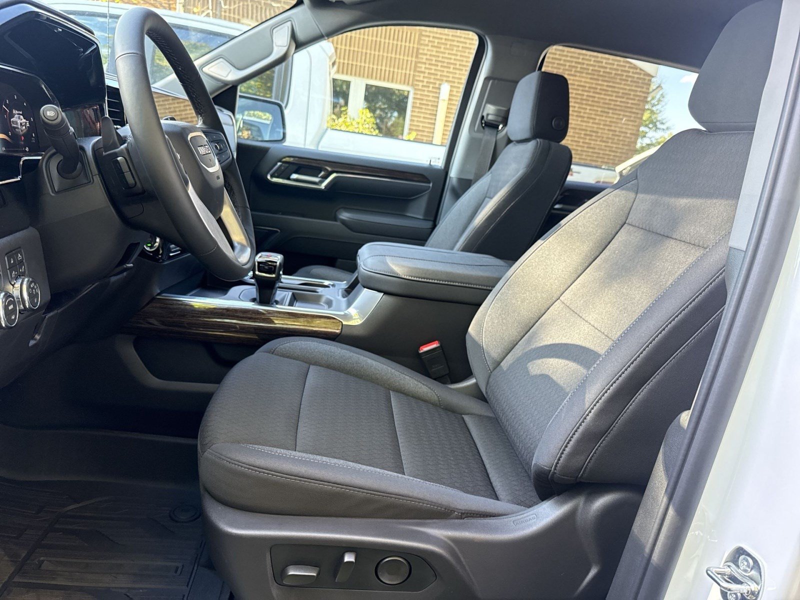2026 GMC Sierra 1500 Elevation - Photo 8