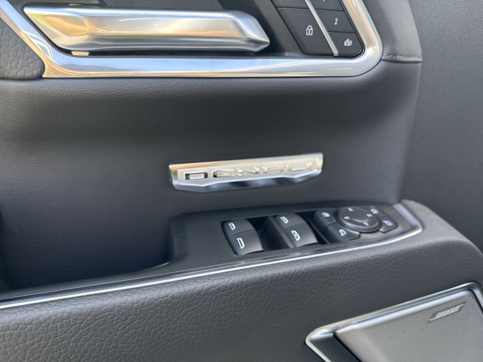 2026 GMC Sierra 1500 Denali - Photo 10