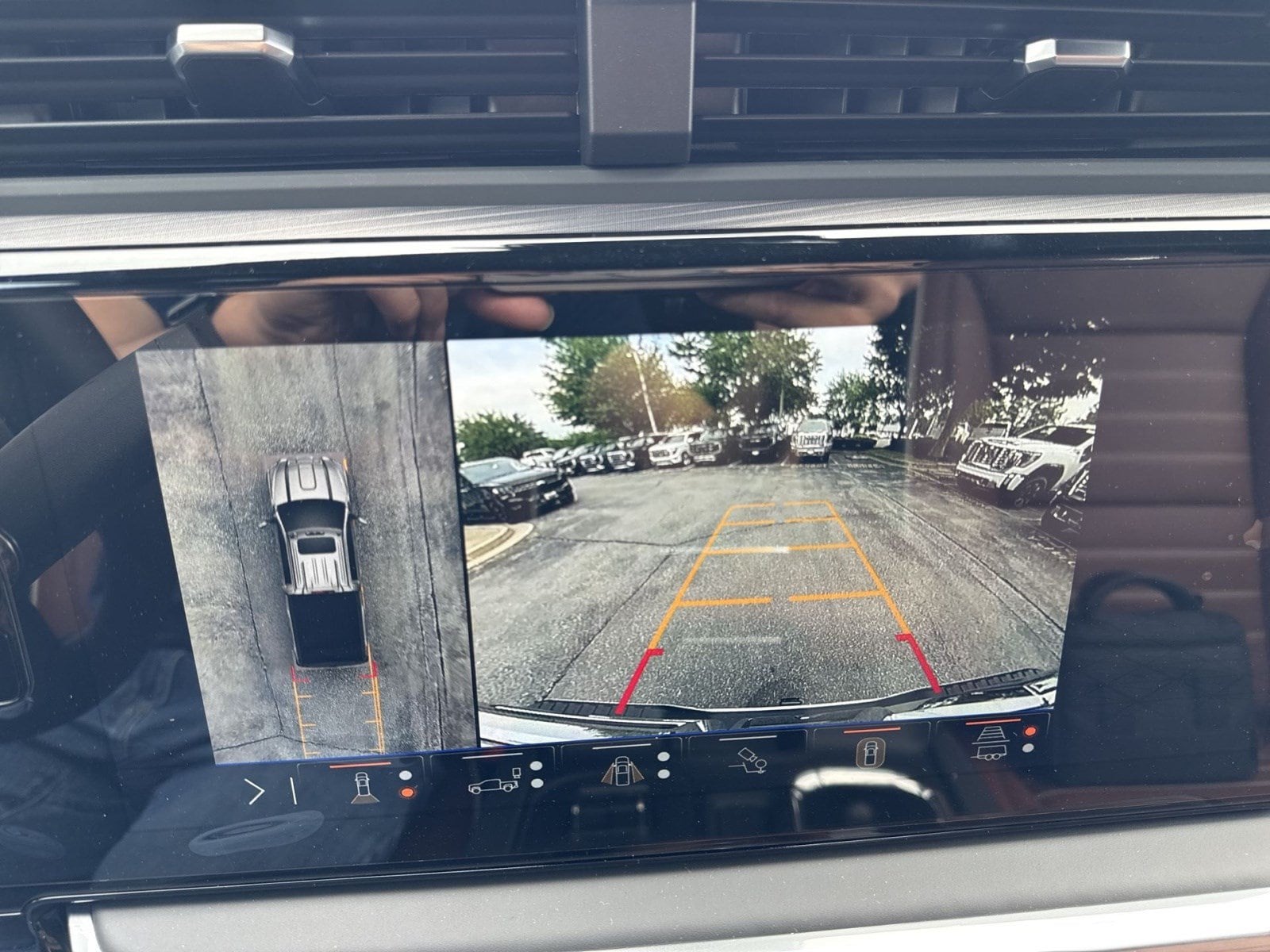 2026 GMC Sierra 2500HD Denali Ultimate - Photo 13