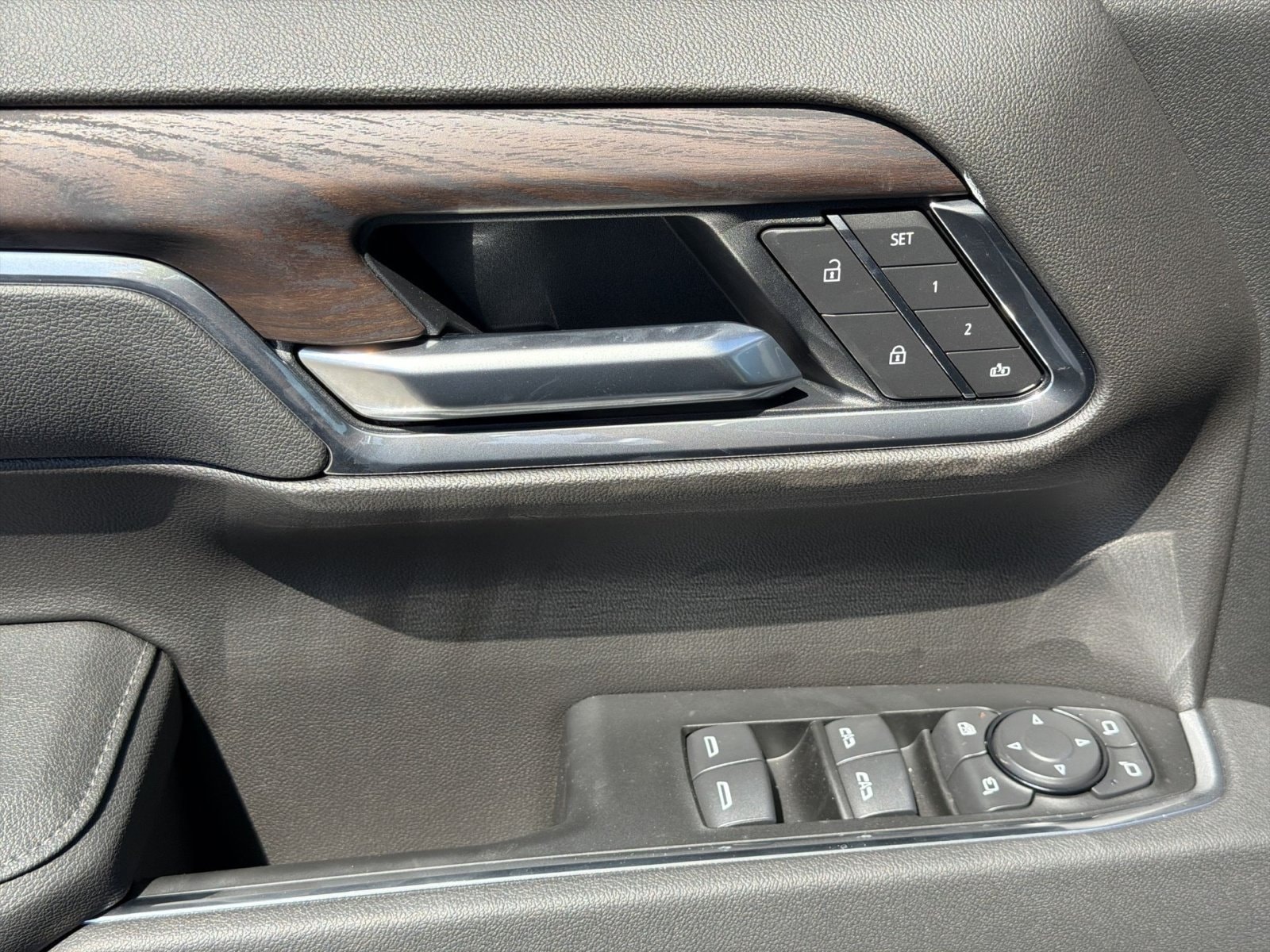 2026 GMC Sierra 1500 SLT - Photo 12