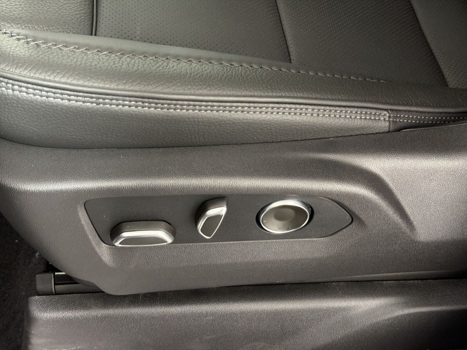 2026 GMC Sierra 1500 Denali - Photo 11