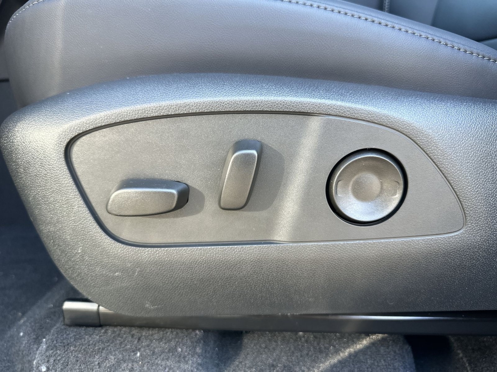 2027 GMC Acadia Elevation - Photo 10