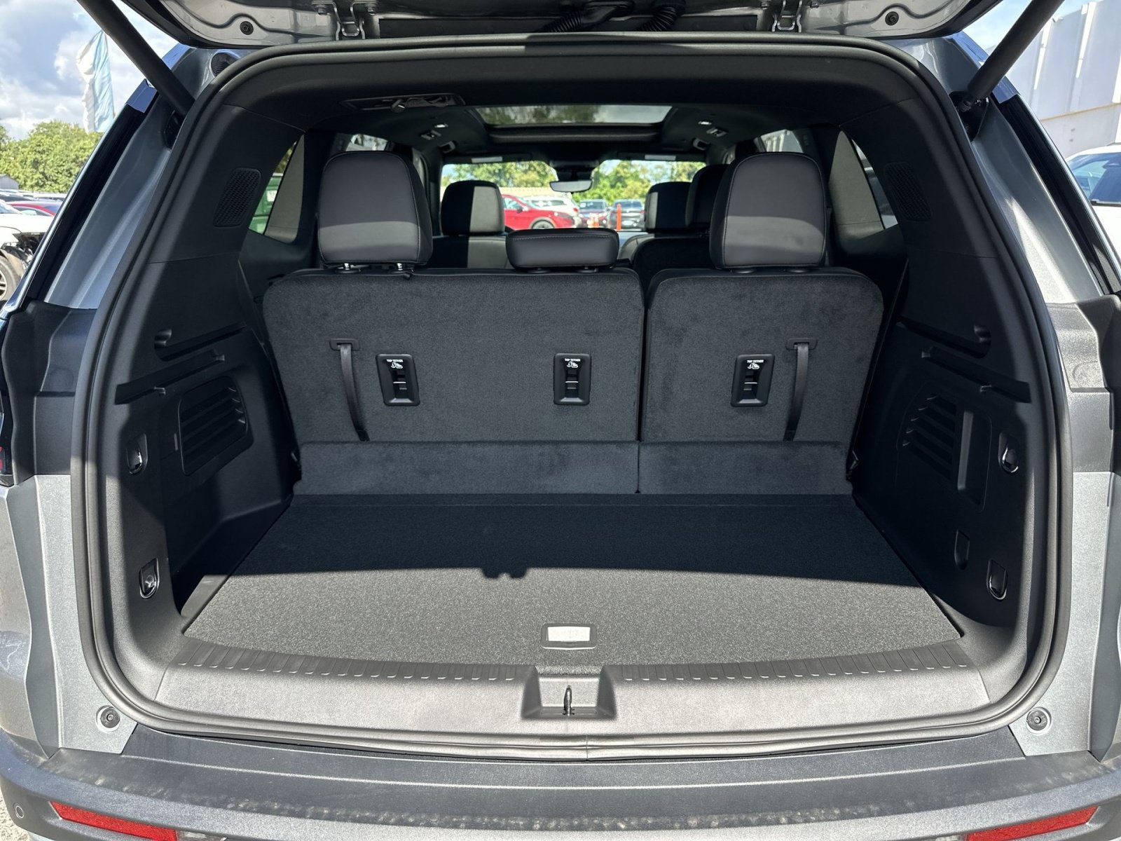 2027 GMC Acadia Elevation - Photo 23