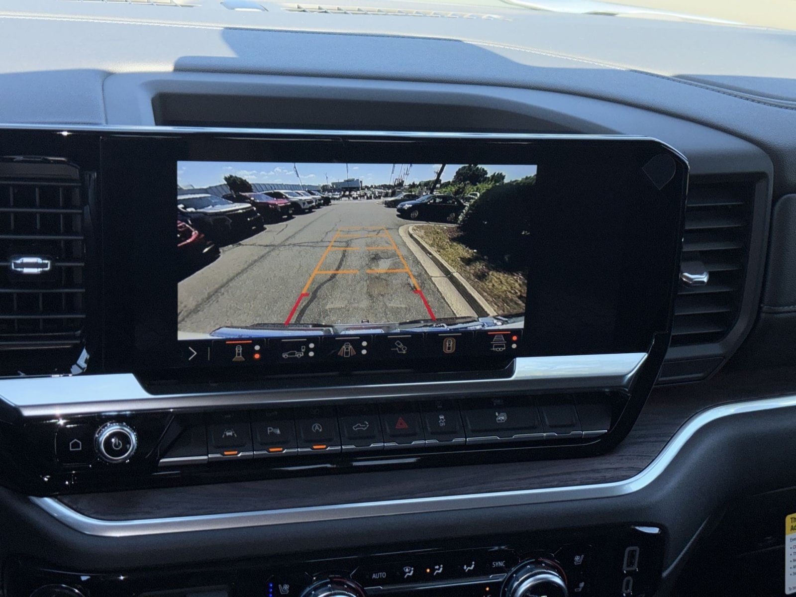 2026 GMC Sierra 1500 SLT - Photo 16
