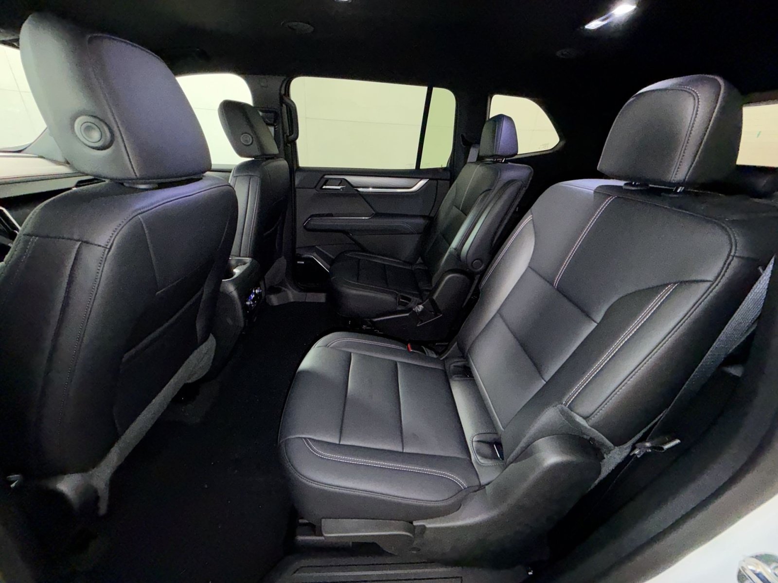 2027 GMC Acadia Elevation - Photo 21