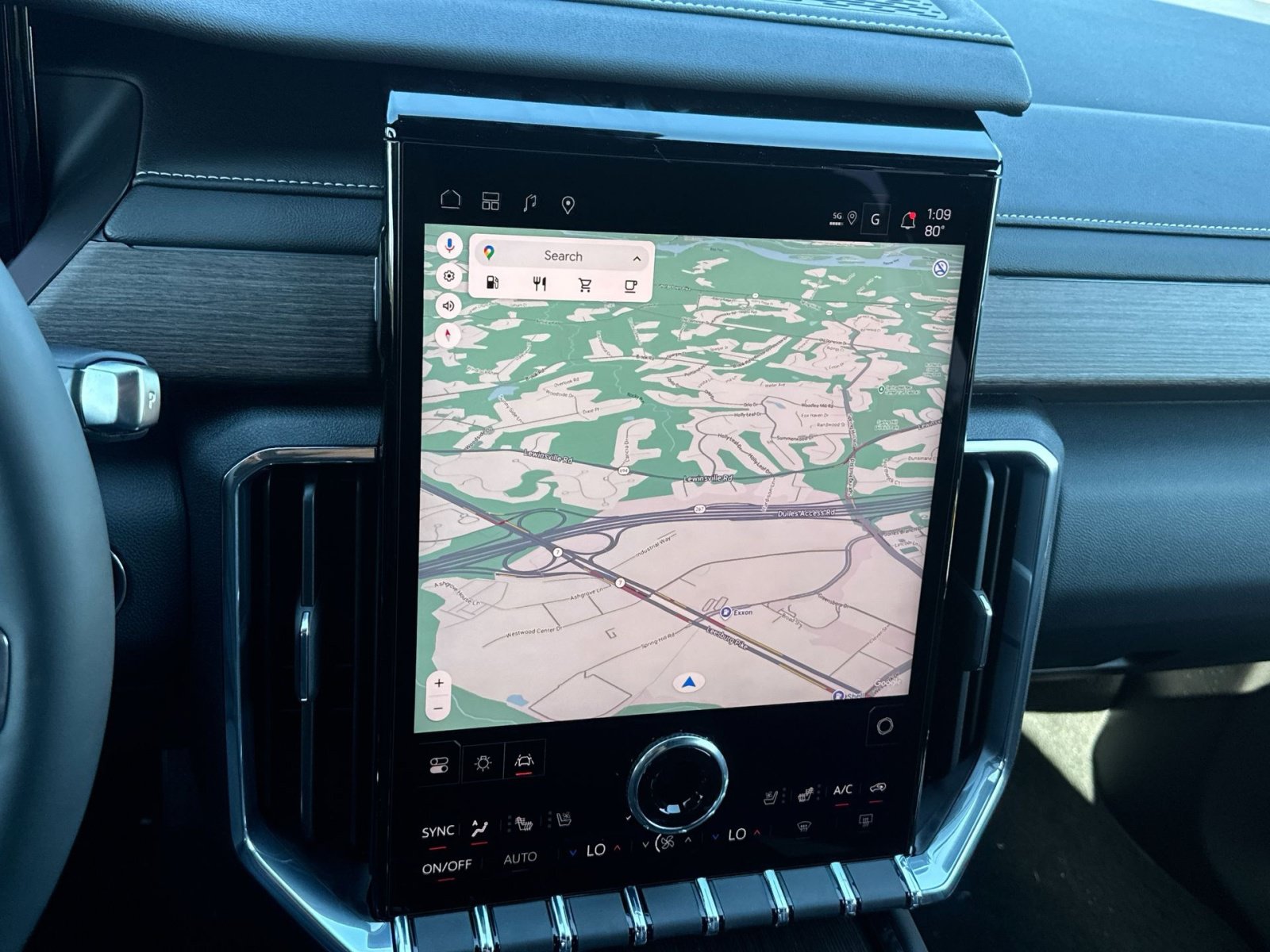 2027 GMC Acadia Denali - Photo 17