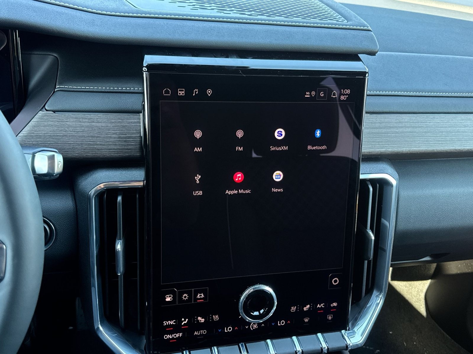 2027 GMC Acadia Denali - Photo 15