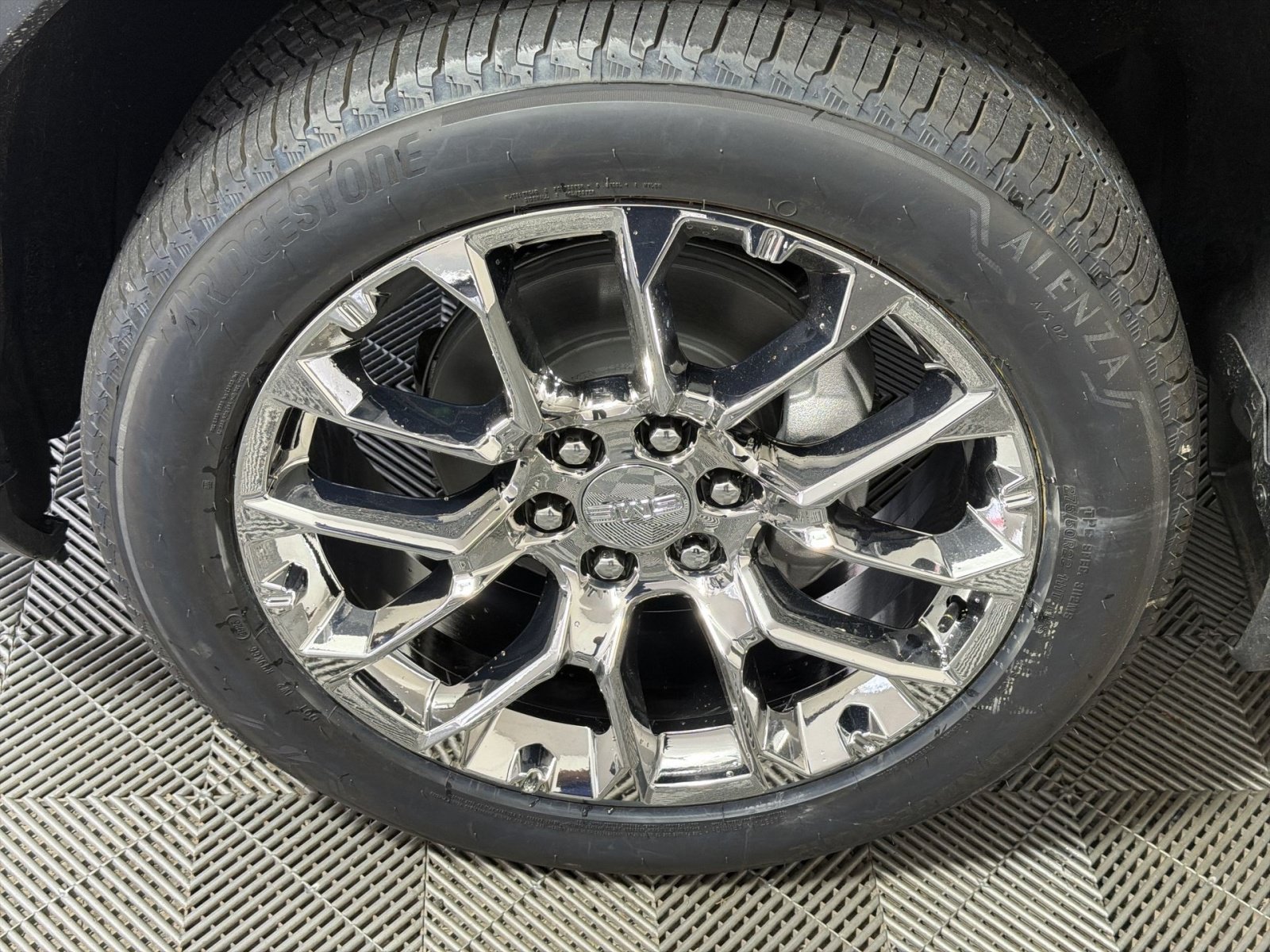 2026 GMC Sierra 1500 Denali - Photo 9