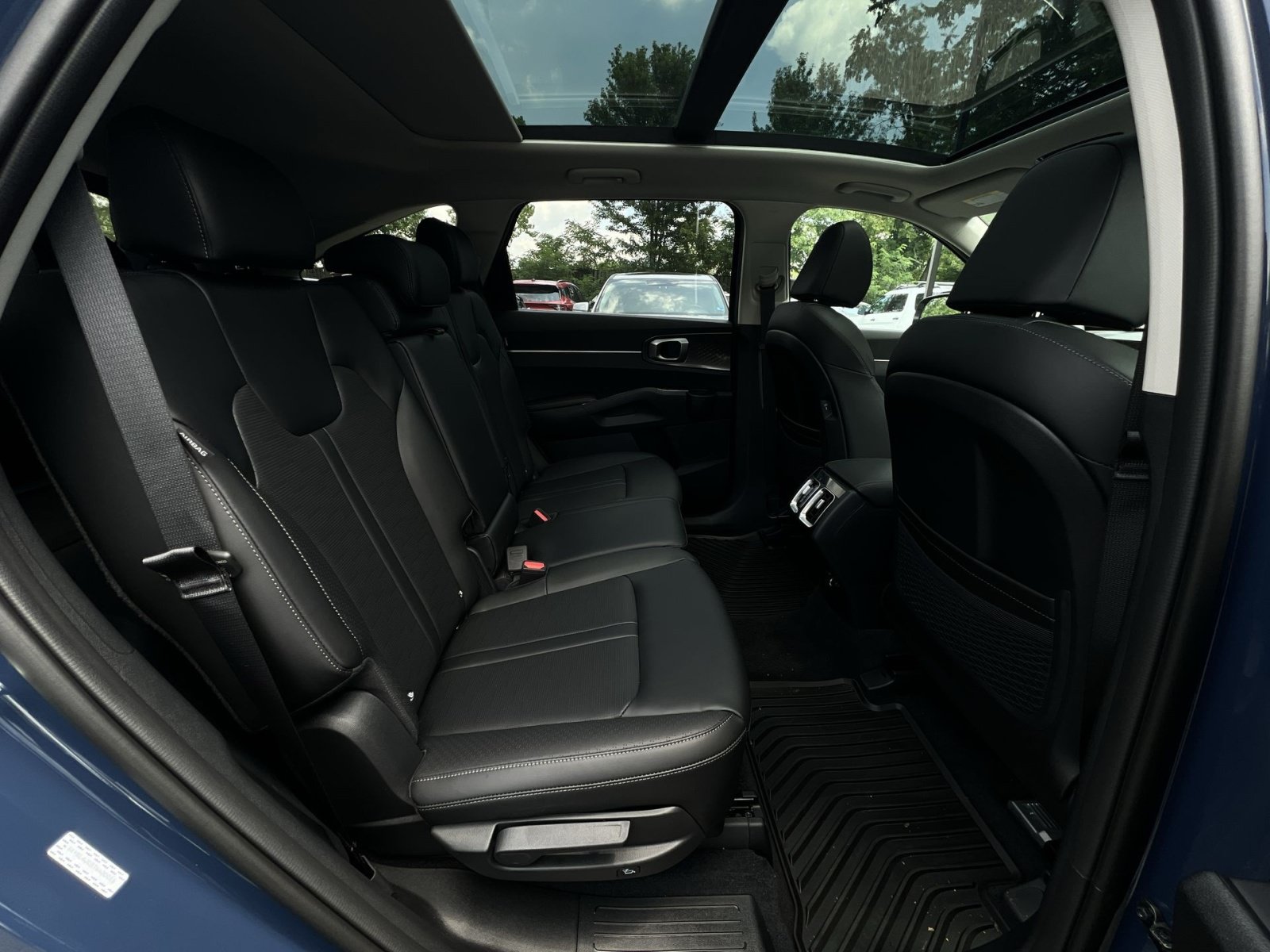 2026 Kia Sorento S - Photo 32