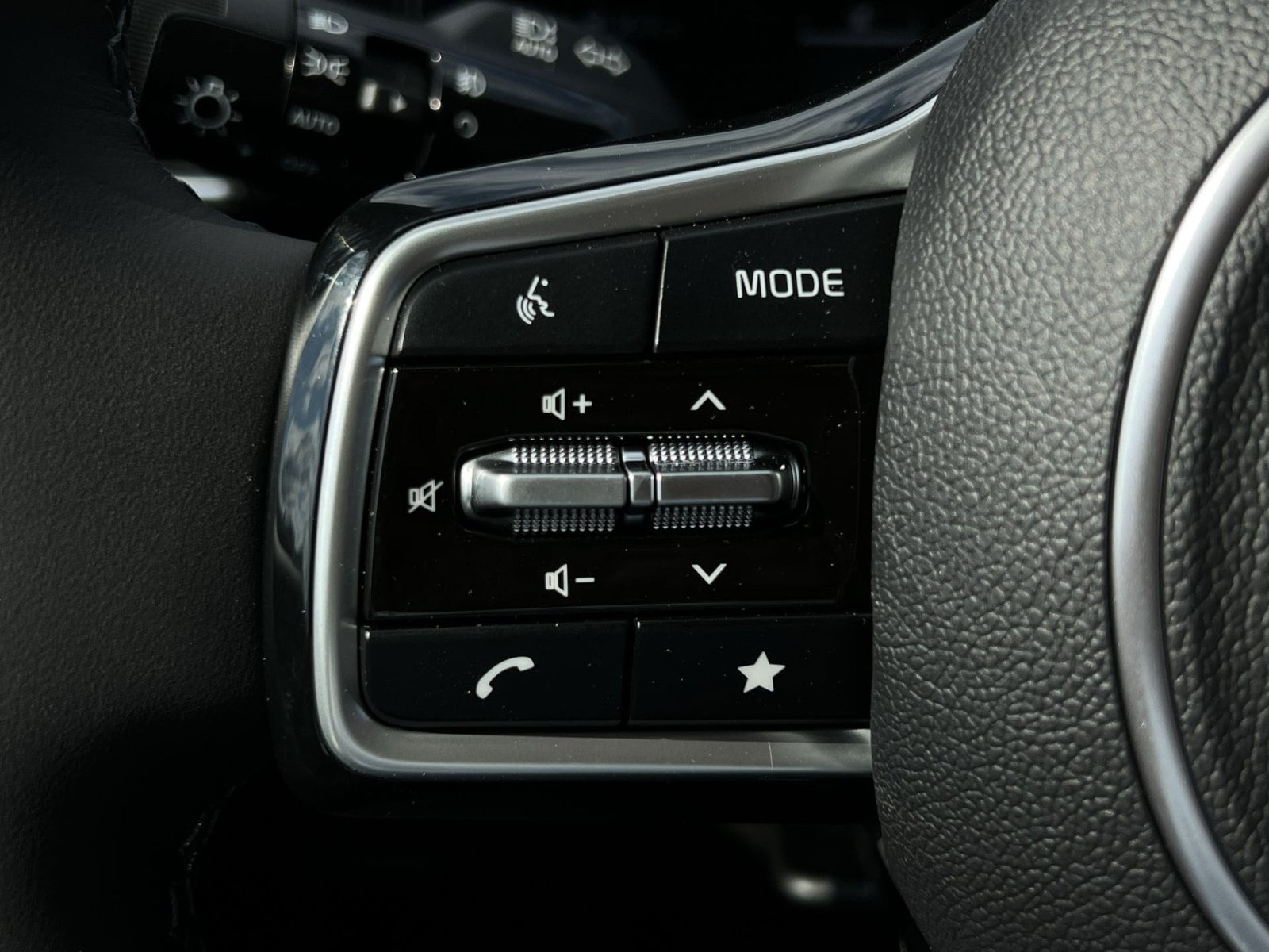 2026 Kia Carnival SX Prestige - Photo 29