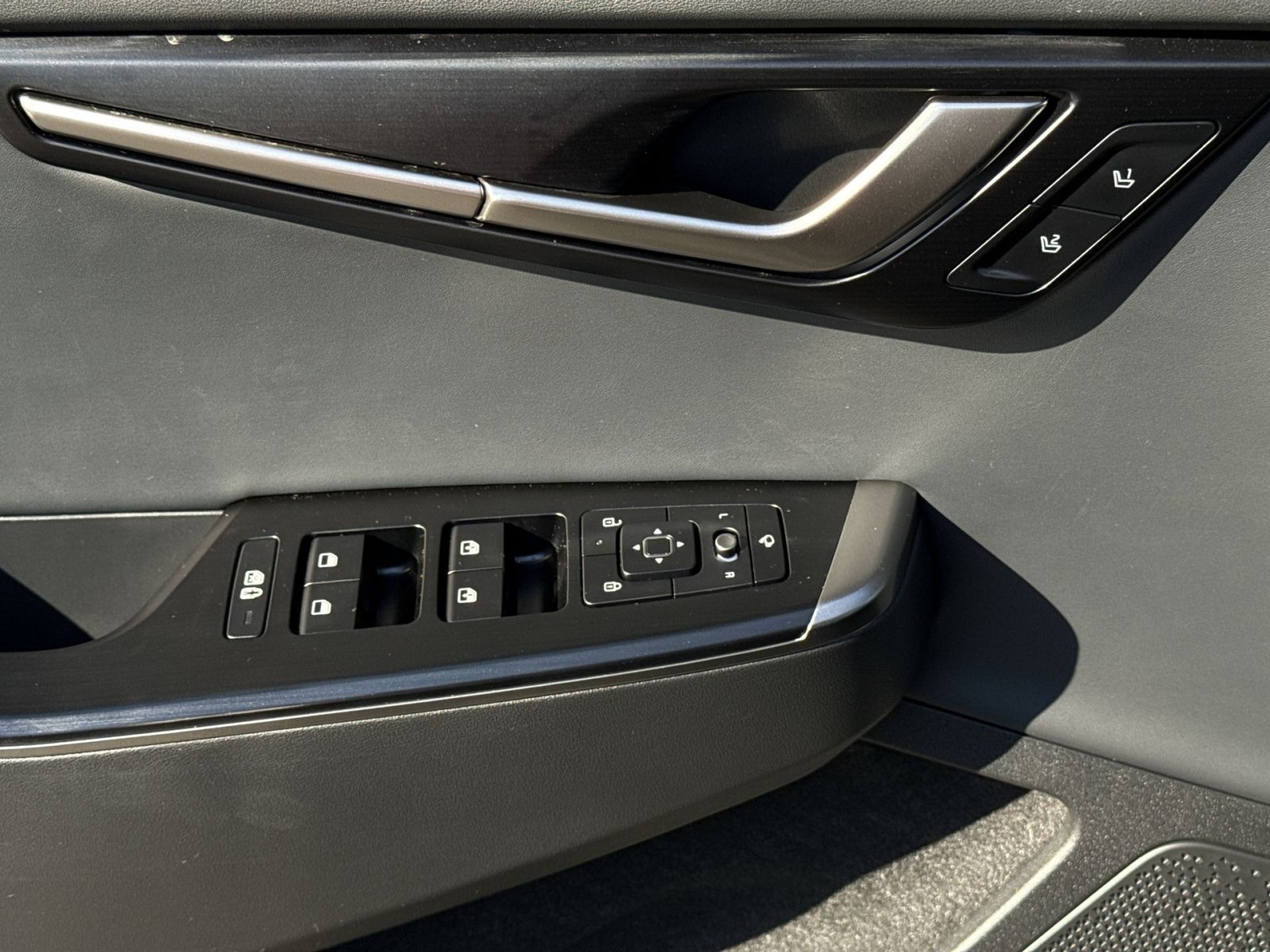 2025 Kia EV6 Wind - Photo 19
