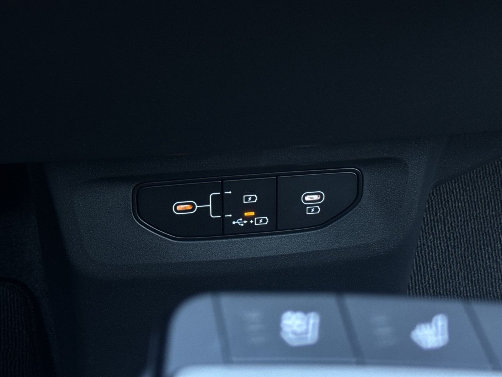 2025 Kia EV6 Wind - Photo 32