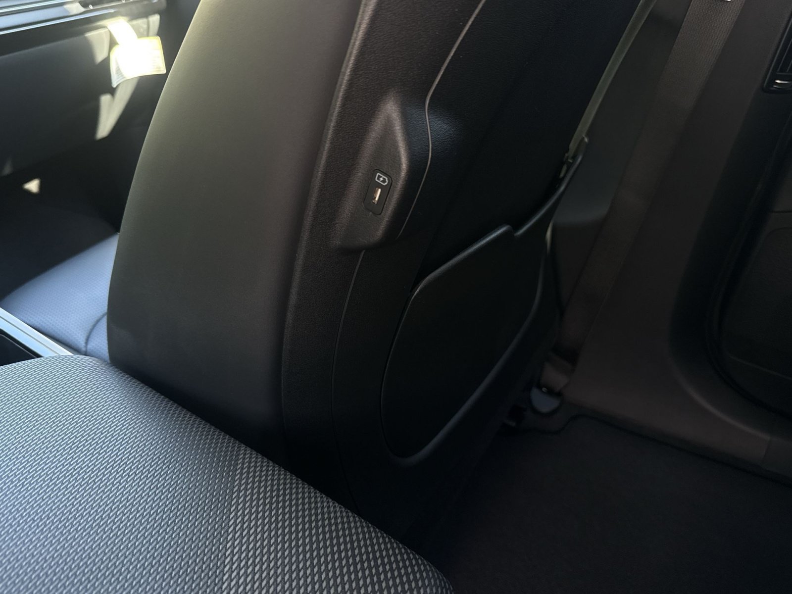 2025 Kia EV6 Wind - Photo 36