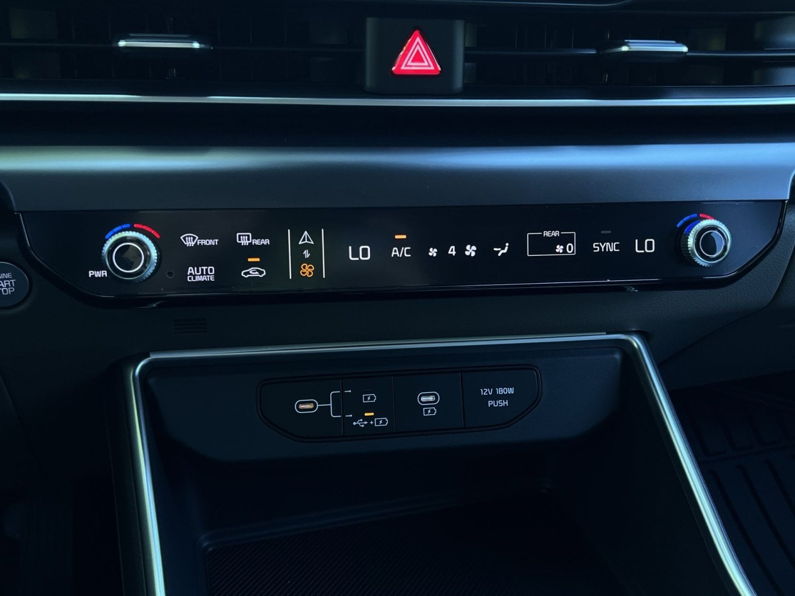 2026 Kia Carnival LXS - Photo 33
