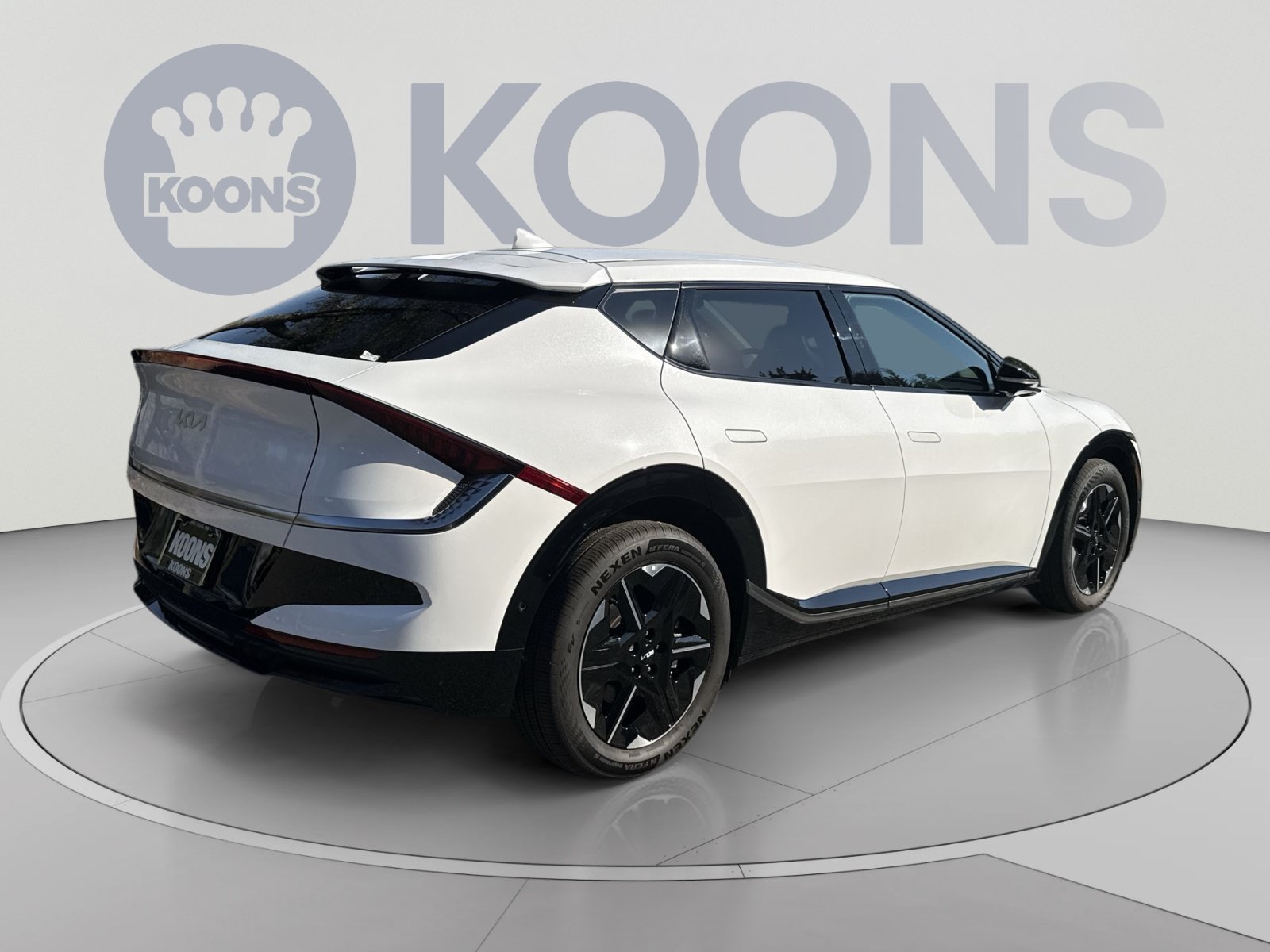2025 Kia EV6 Wind - Photo 7