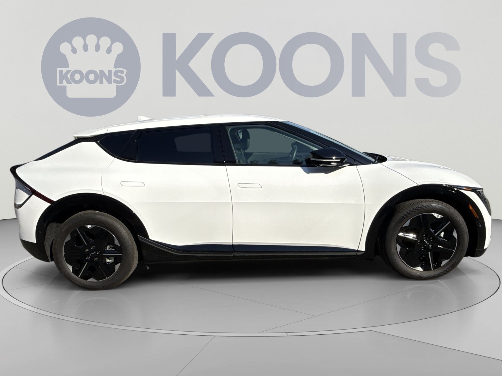 2025 Kia EV6 Wind - Photo 8