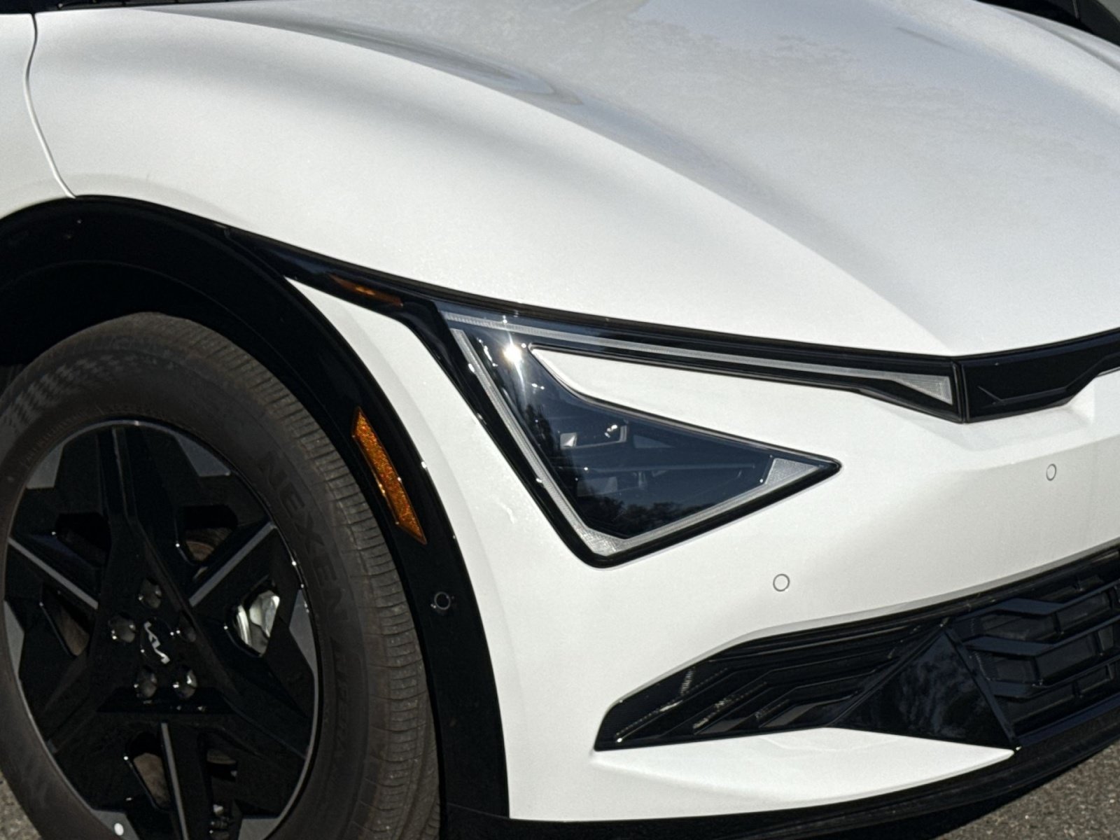 2025 Kia EV6 Wind - Photo 12