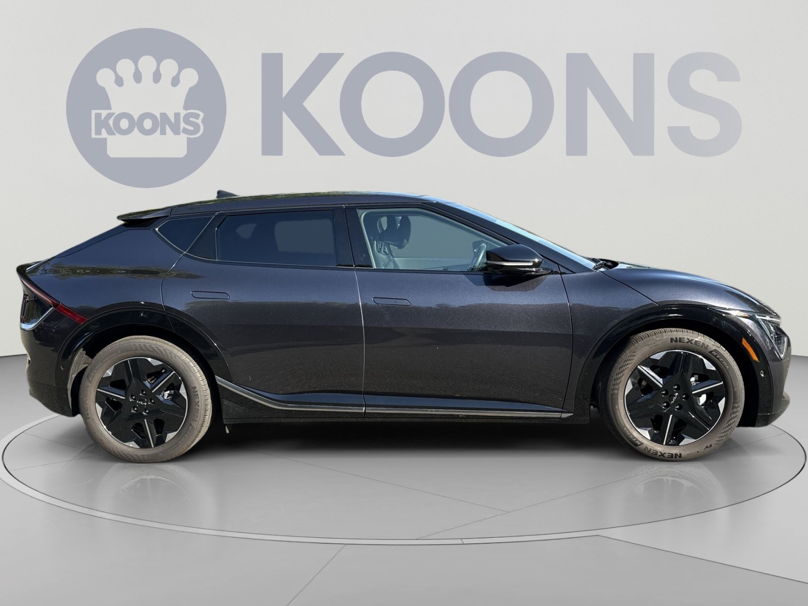 2025 Kia EV6 Wind - Photo 8