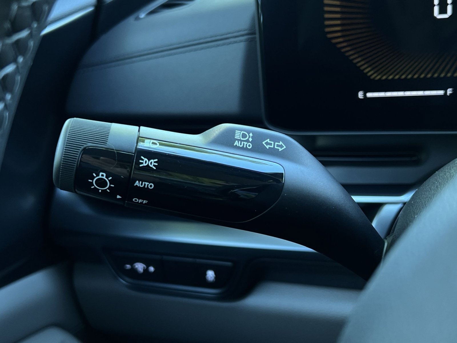 2026 Kia Carnival LXS - Photo 35
