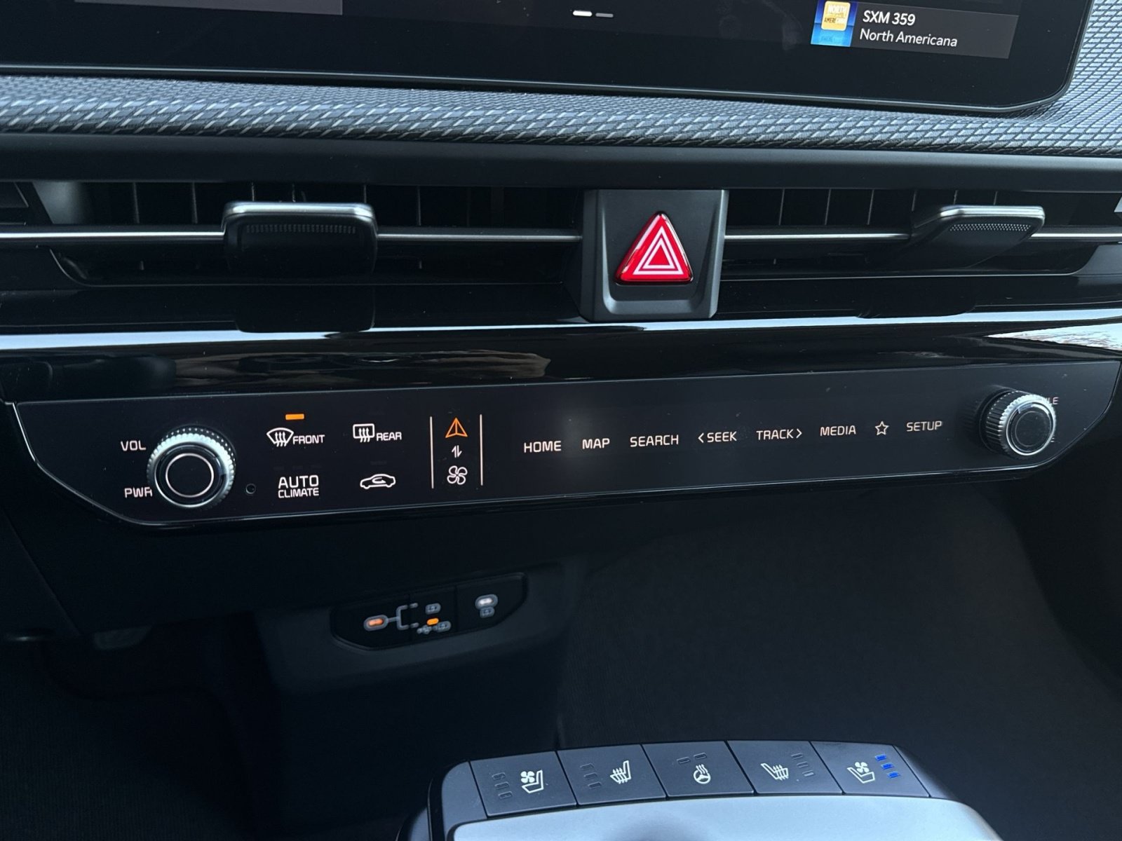 2025 Kia EV6 Wind - Photo 30