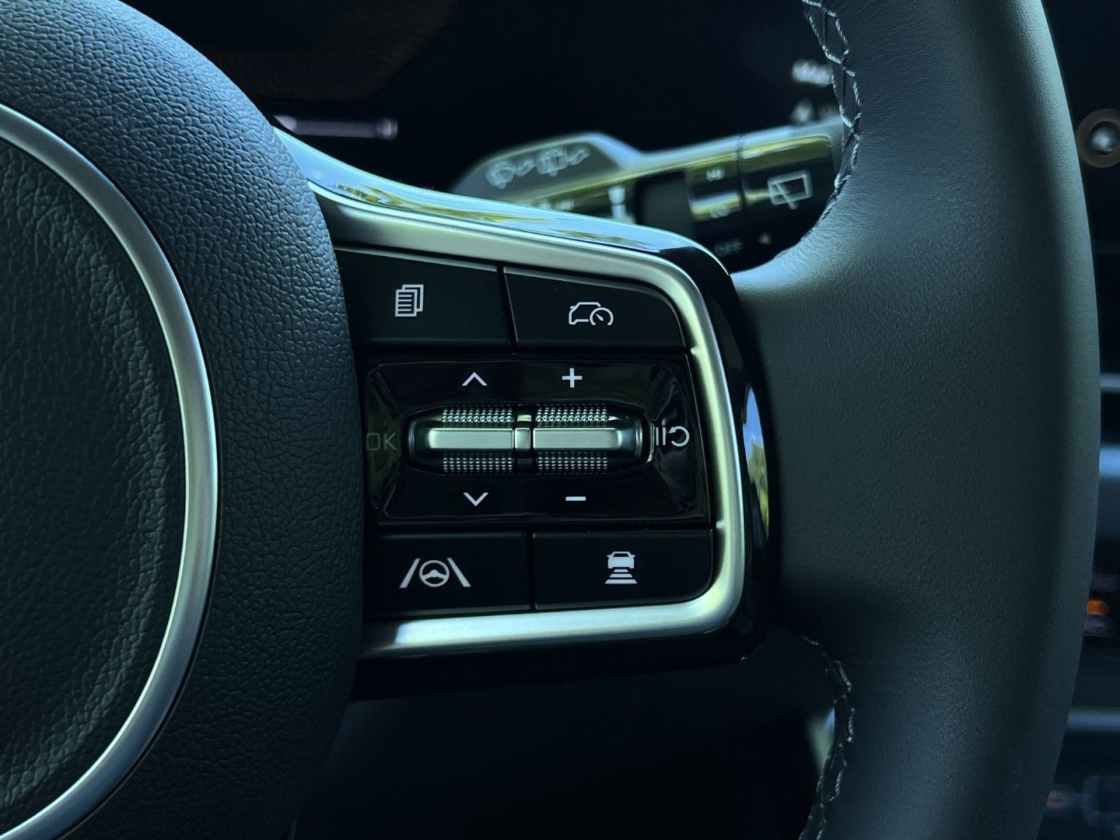 2026 Kia Carnival LXS - Photo 38