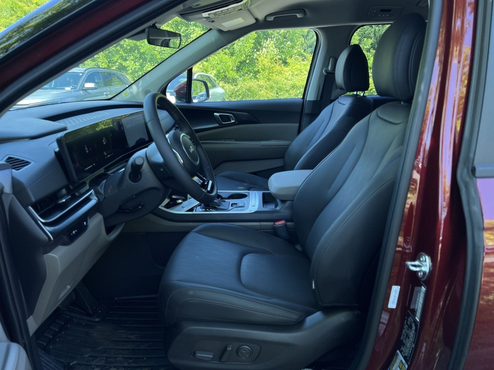 2026 Kia Carnival LXS - Photo 26